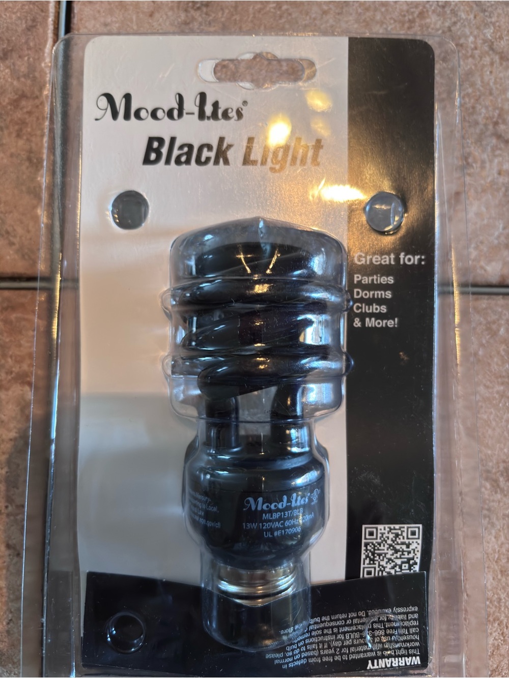 Mood Lights, Black Light, Great For Parties, Dorms Clubs, And More 120 V 800 Hrs